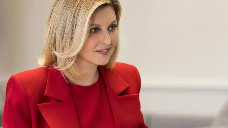 Раніше Зеленська часто з'являлася на публіці з манікюром червоного кольору