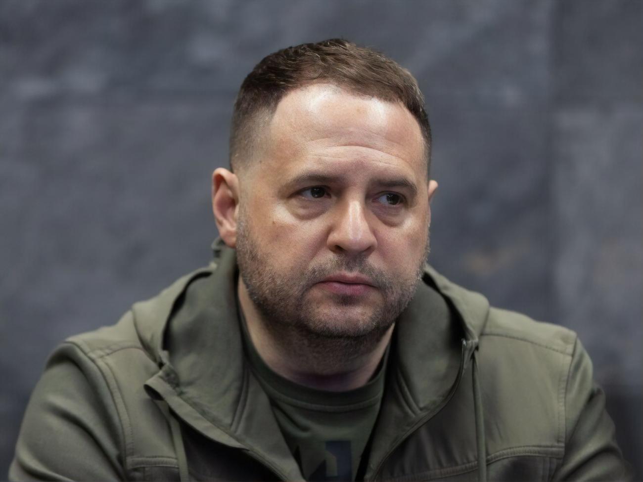 Єрмак у зв'язку з бомбардуваннями України, які почастішали, закликає надати ЗСУ більше ПРО й авіації