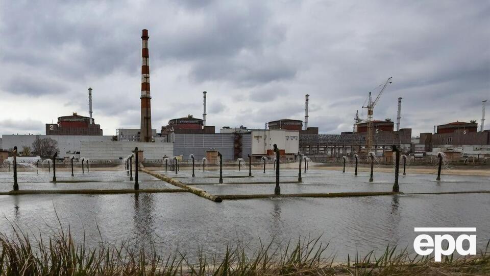 ЗАЕС опинилася під окупацією російських військових на початку березня 2022 року і відтоді працює під їхнім контролем