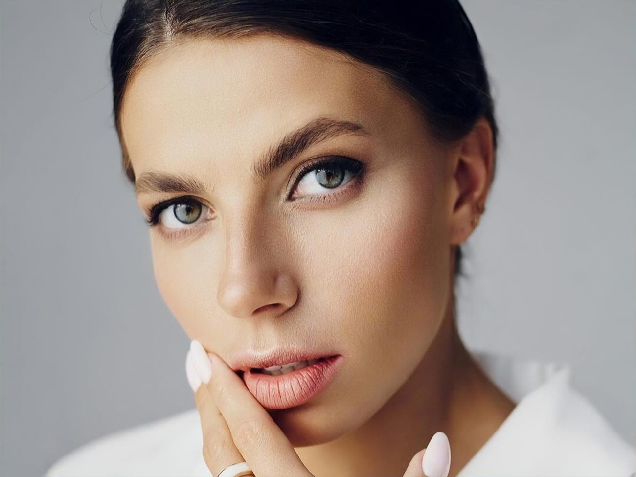 Бех-Романчук в сети показала, как выглядит без макияжа