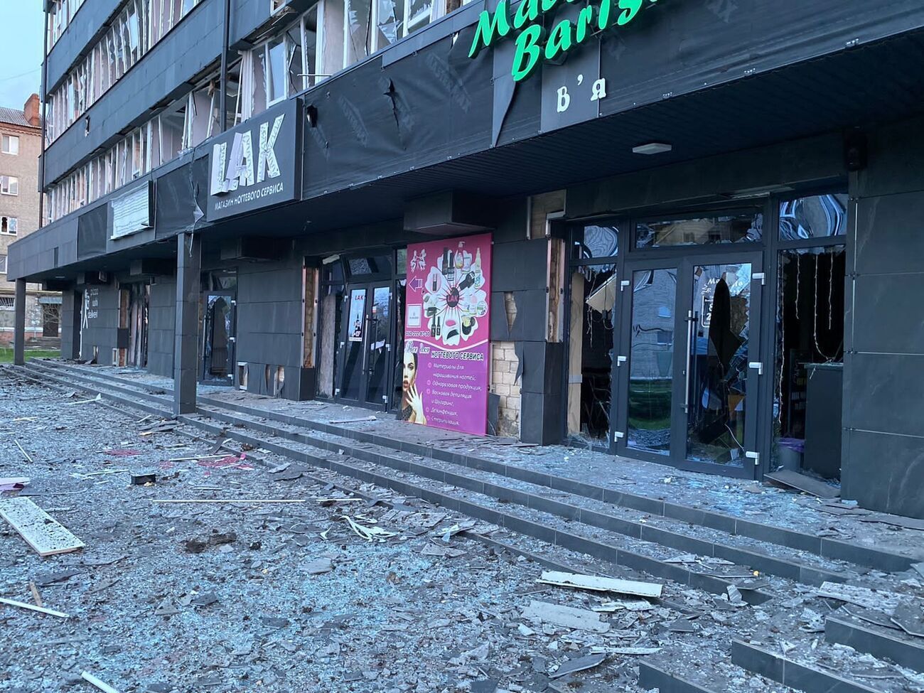 Российские оккупанты обстреляли населенные пункты Донецкой области, есть разрушения, отметили в ОВА