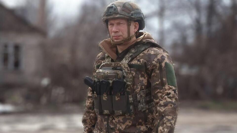 Сирський указує на активізацію російських артилерії й авіації в Бахмуті