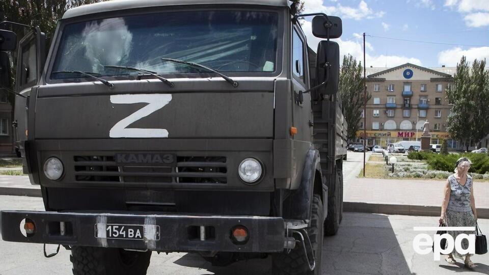 Окупанти змушують жителів захоплених територій отримувати паспорти РФ і потім мобілізують, зазначав мер Мелітополя 17 квітня