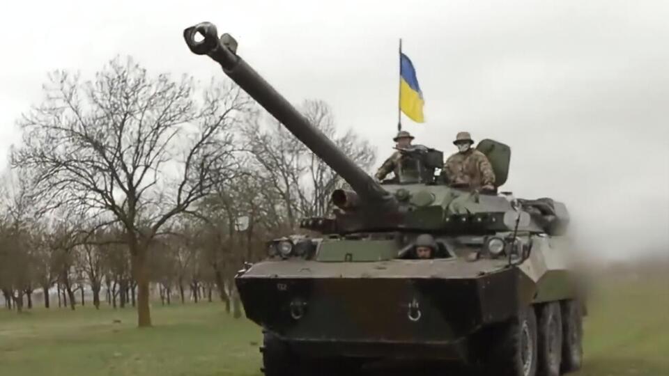 Резніков показав відео з танками