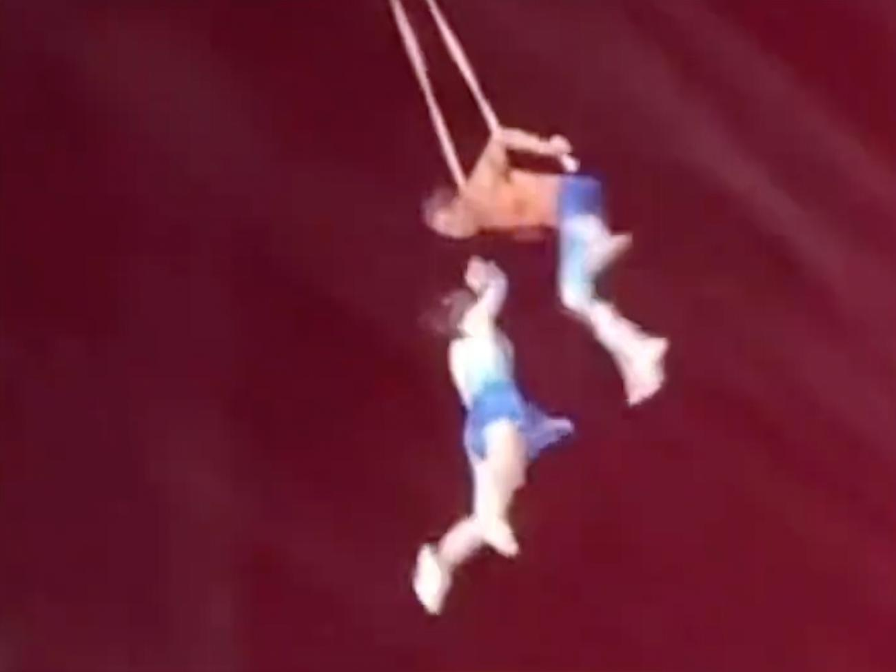 Акробати виступали без страхувальних тросів