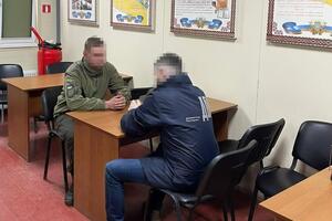 Слідчим вдалося встановити й інші факти знущання офіцера – ДБР