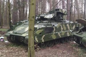 Перші БМП Bradley вже доправили в Україну, підтвердили в Пентагоні
