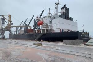 Инспекции судов, идущих из Украины в рамках "зернового коридора", разблокированы, заявил Кубраков