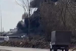 Огонь охватил склад на Автозаводском шоссе в Дзержинске