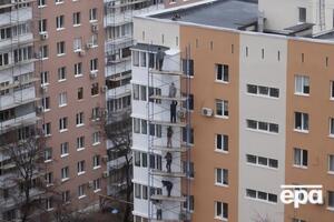Радник мера Маріуполя розповів, що окупанти "оновлюють" лише фасади пошкоджених будинків