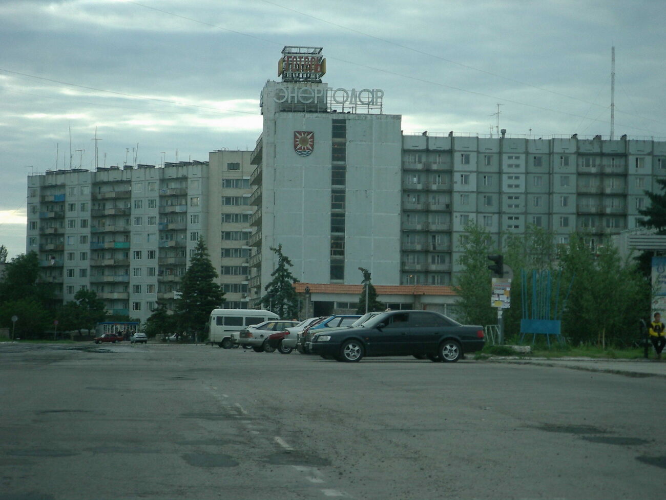 Жителям Энергодара, которые остаются в городе, следует быть осторожными, предупредил мэр