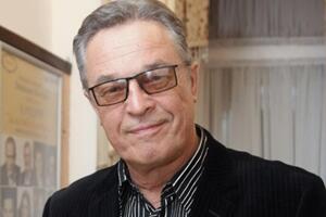 Калниньш: Ну, я не вважаю себе співаком. Я просто бавлюся іноді, особливо останнім часом