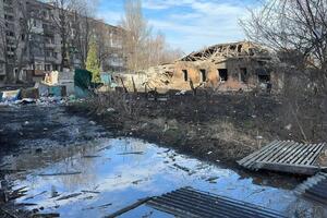 За інформацією Єрмака, ворог завдав двох ударів ракетами С-300 і здійснив чотири залпи з РСЗВ "Ураган"