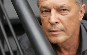 Калныньш родился в Риге