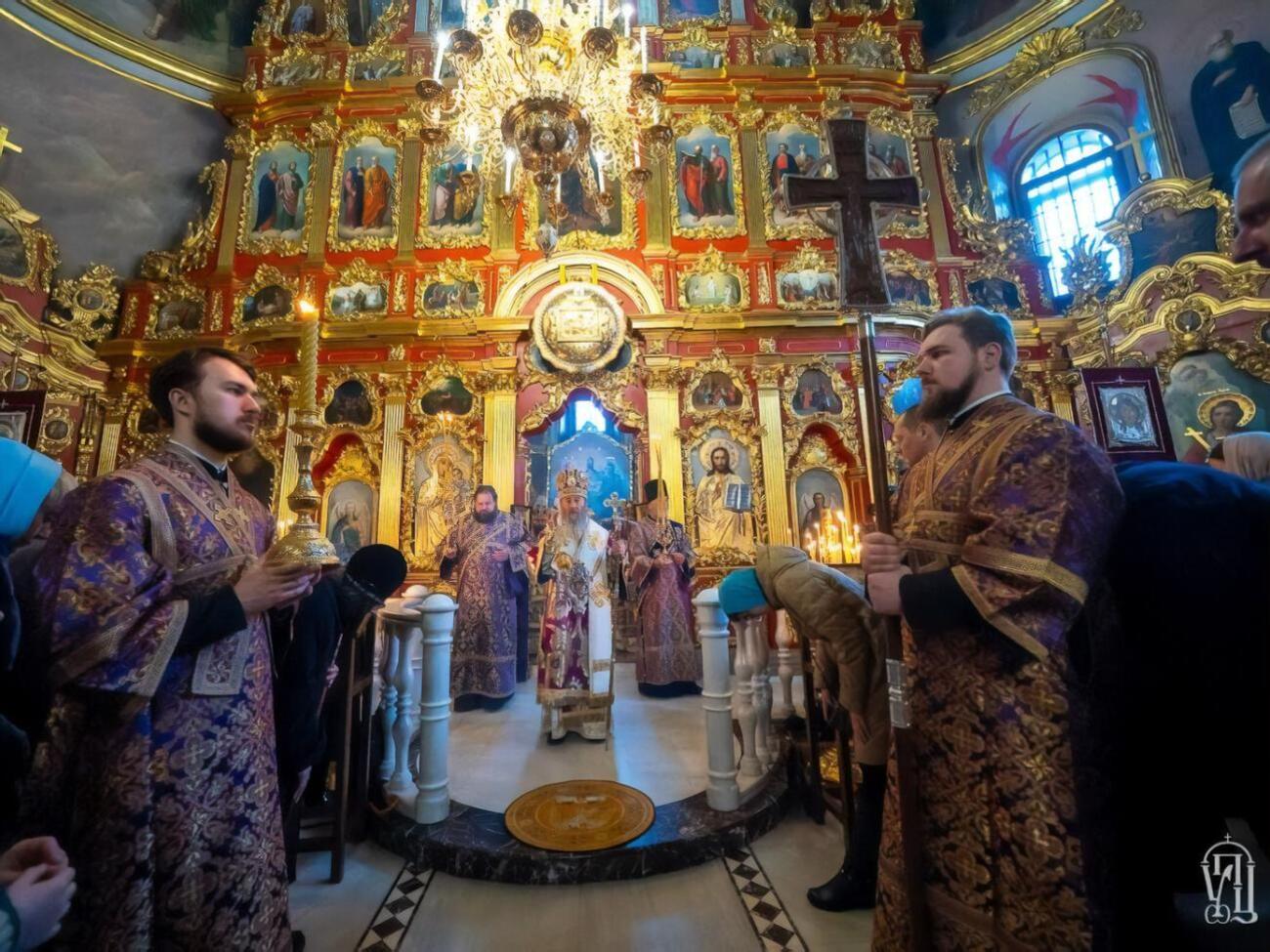 В УПЦ МП заявили, что храм не смог вместить всех желающих