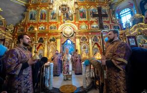 В УПЦ МП заявили, что храм не смог вместить всех желающих