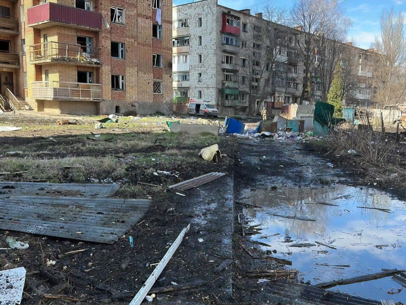Окупанти обстріляли Костянтинівку ракетами С-300 та "Ураганами"