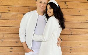 Потап спростував чутки про розлучення з Каменських після того, як його підопічна заявила, що він схиляв її до інтиму