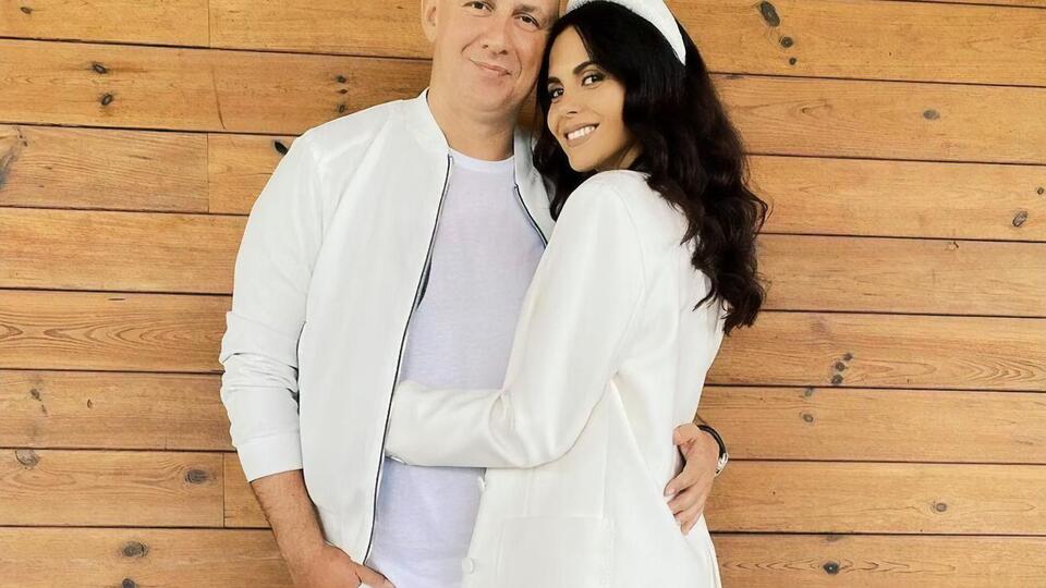 Потап опроверг слухи о разводе с Каменских после того, как его подопечная заявила, что он склонял ее к интиму