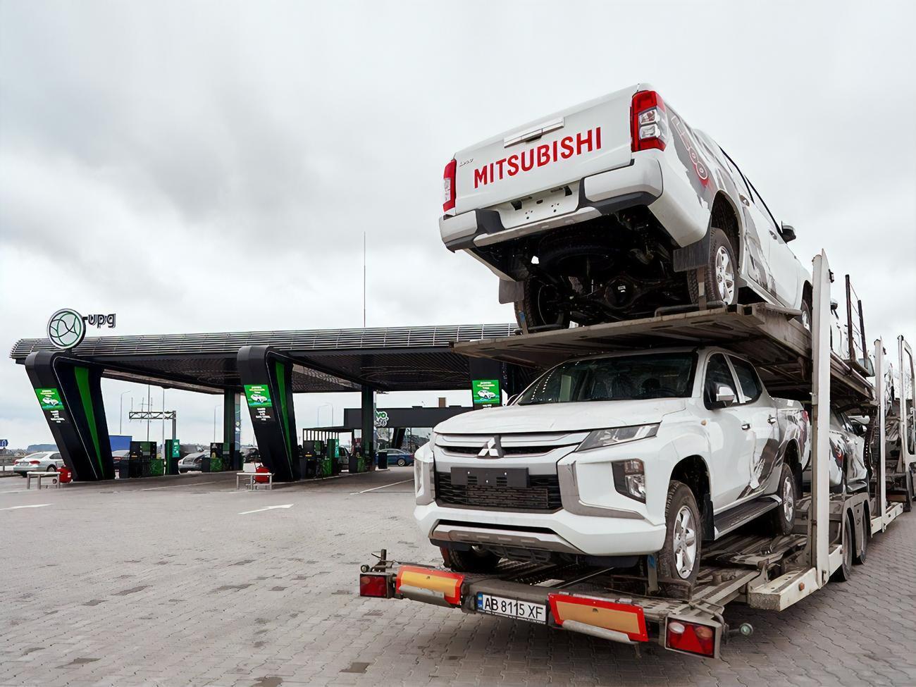 UPG&nbsp;не только&nbsp;отправляет на передовую авто, но и заправляет технику ВСУ и закрывает другие запросы военных


&