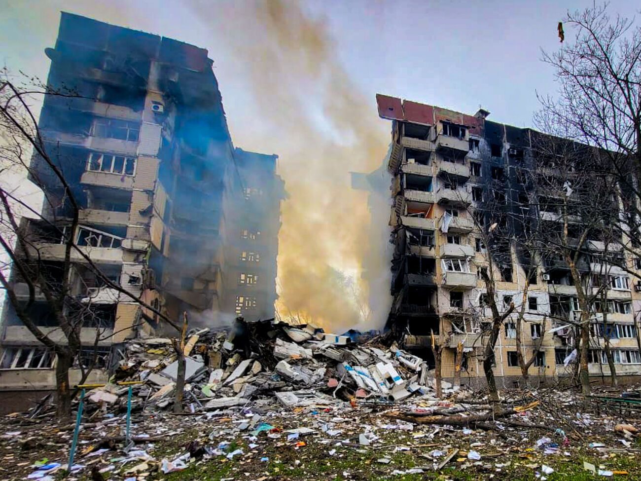 У Вугледарі й інших містах зруйновано житлові будинки, є жертви