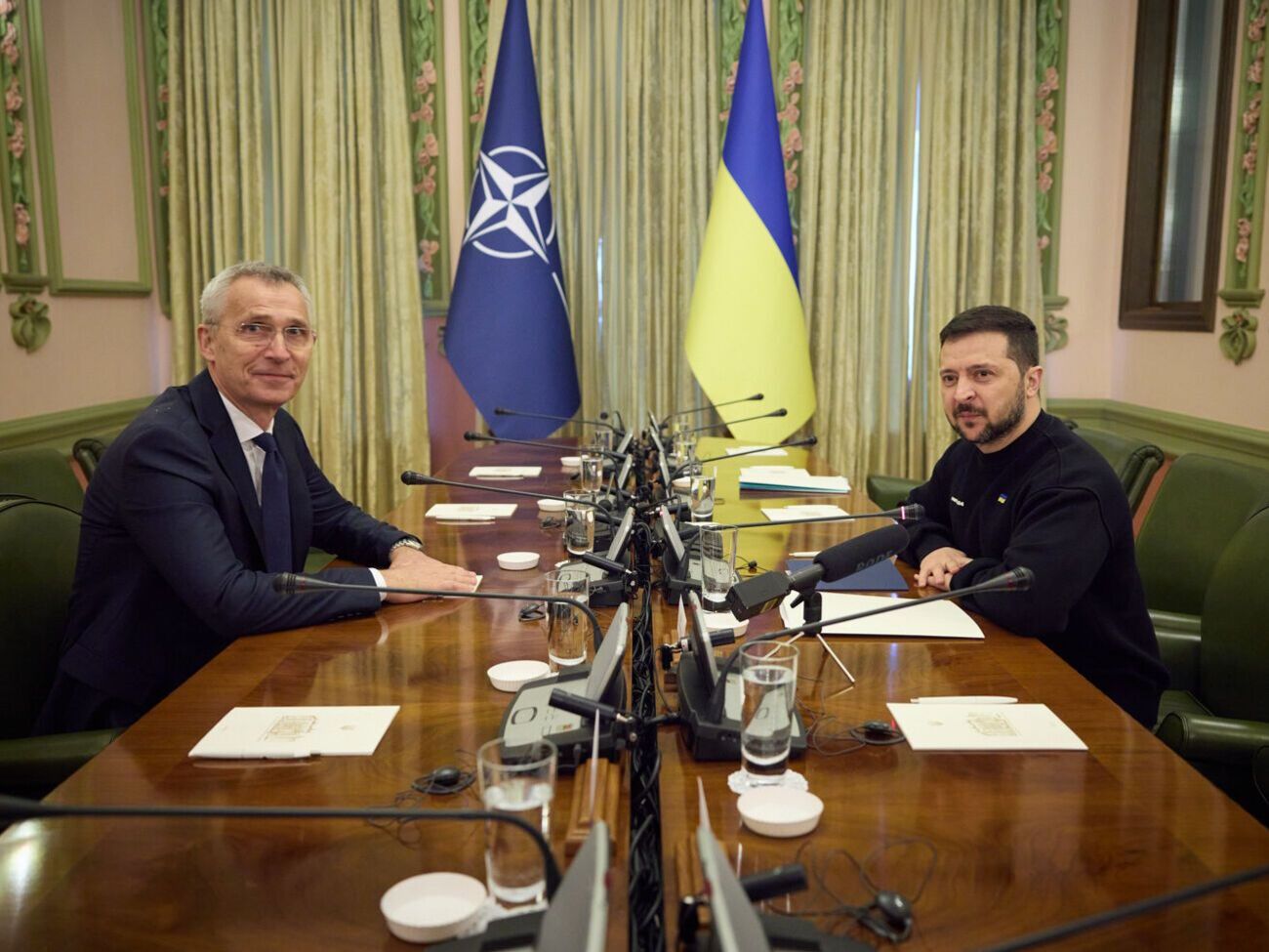Столтенберг и Зеленский провели встречу в Киеве
