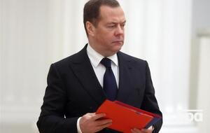 Медведєв пригрозив Південній Кореї постачанням російської зброї КНДР