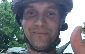 Бутусов: Тихий не сидів у окопі й не стріляв по-сомалійськи кудись "у напрямку", а вистрибнув нагору й раптово вступив у ближній бій