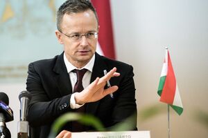 Сійярто виступав на заході, присвяченому безпеці