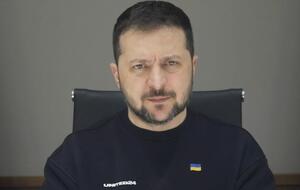 Зеленский заявил о неизбежности перехода ВСУ к активным (то есть наступательным) действиям на фронте