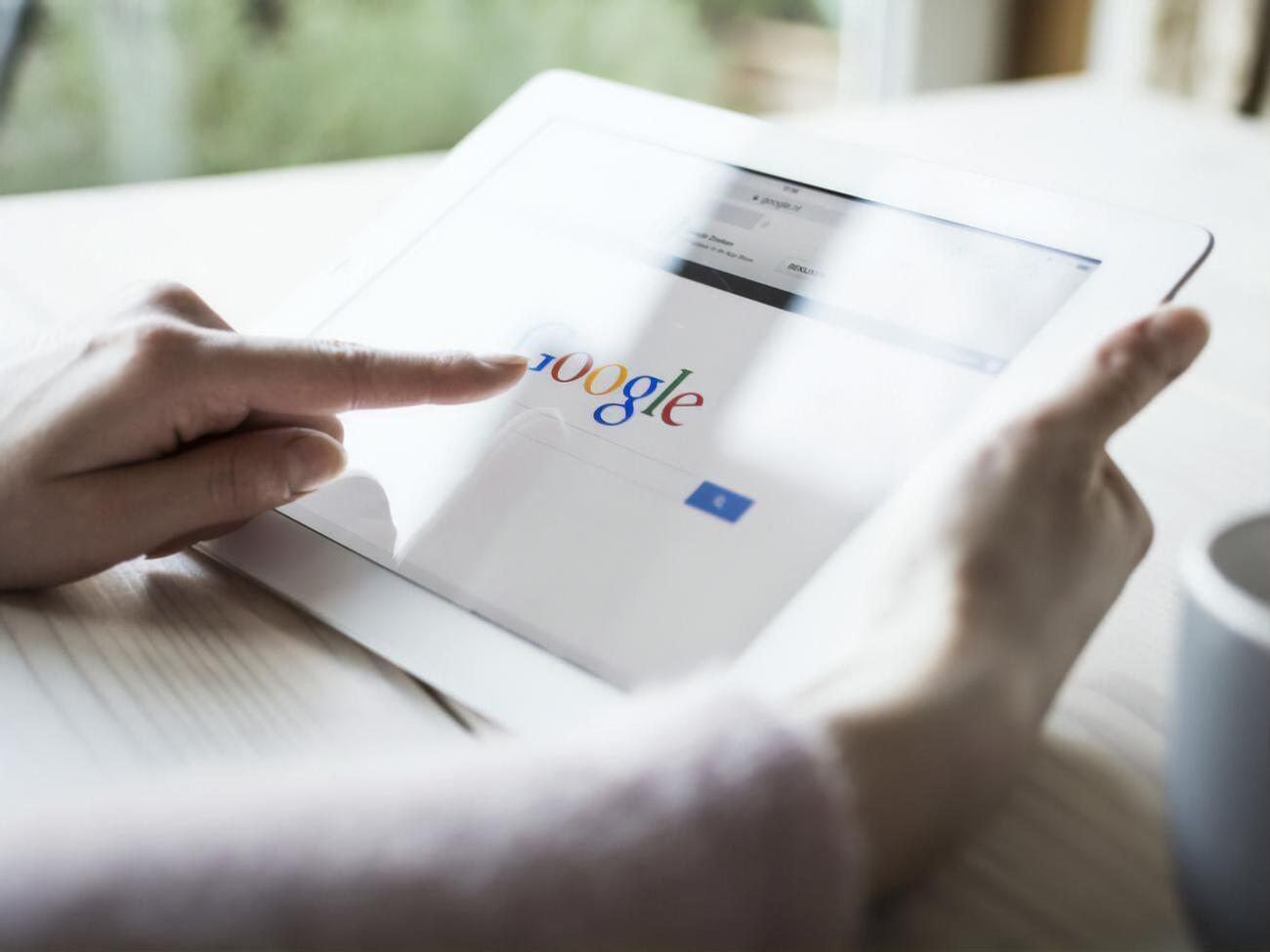 Просування сайта дає можливість покращити його видимість у пошукових системах, збільшити трафік, залучити нових відвідувачів і підвищити конверсії