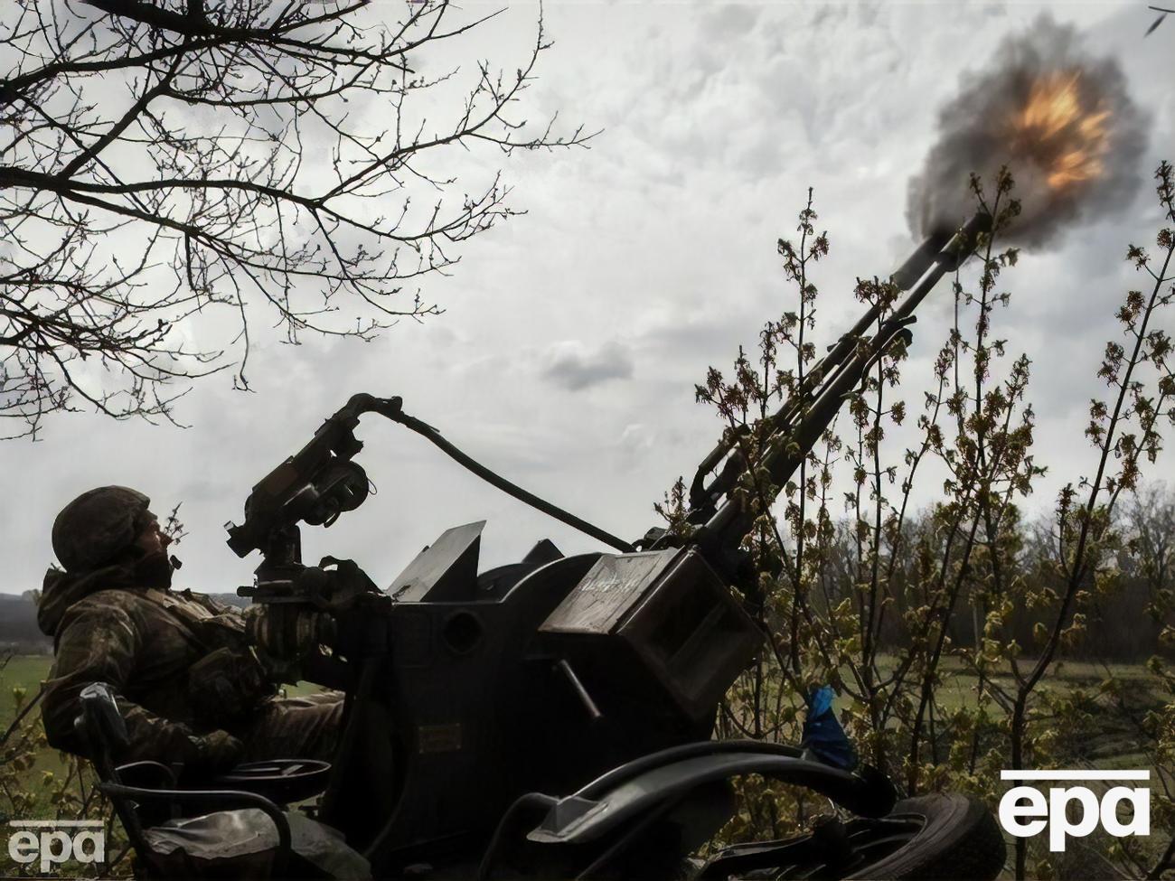 Українські військові не дають можливості окупантам суттєво просуватися і завдають їм високих втрат, говорять у Міноборони