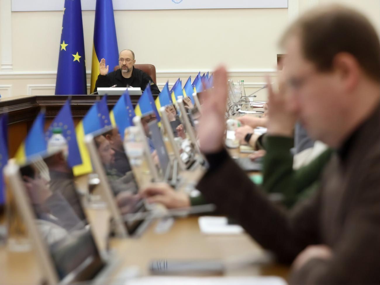Кабмін ухвалив рішення щодо виїзду поранених за кордон