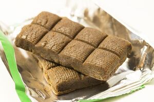 По словам доктора, свое название батончики унаследовали от изобретенной в Швейцарии микстуры из яичных желтков и бычьей крови