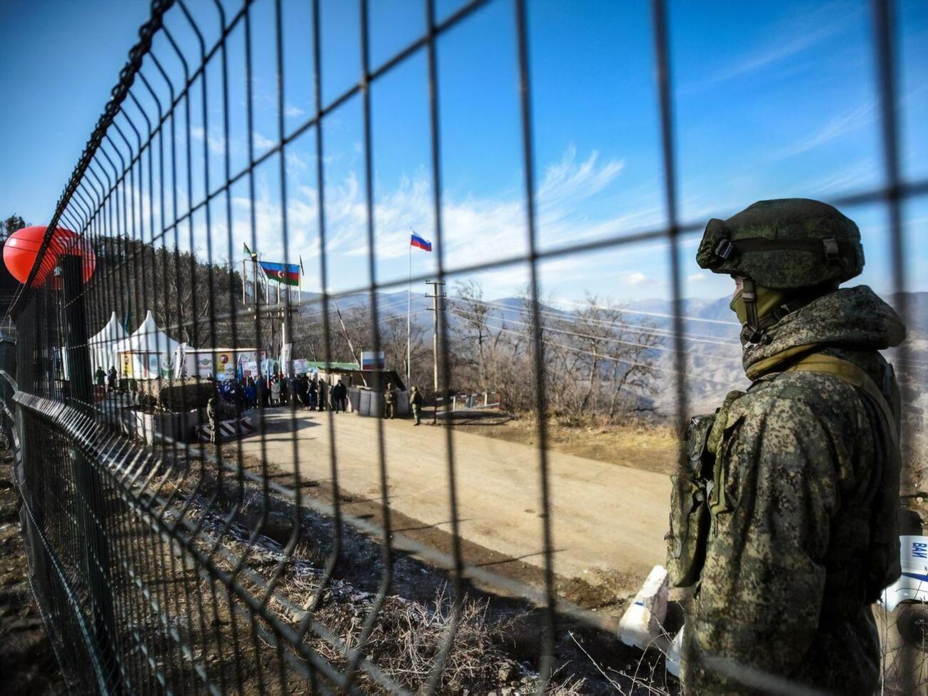 Из-за КПП жители непризнанной республики Нагорный Карабах стали заложниками в руках Азербайджана, заявляют в Армении
