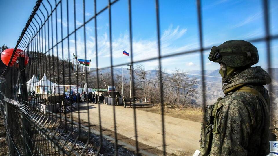 Из-за КПП жители непризнанной республики Нагорный Карабах стали заложниками в руках Азербайджана, заявляют в Армении