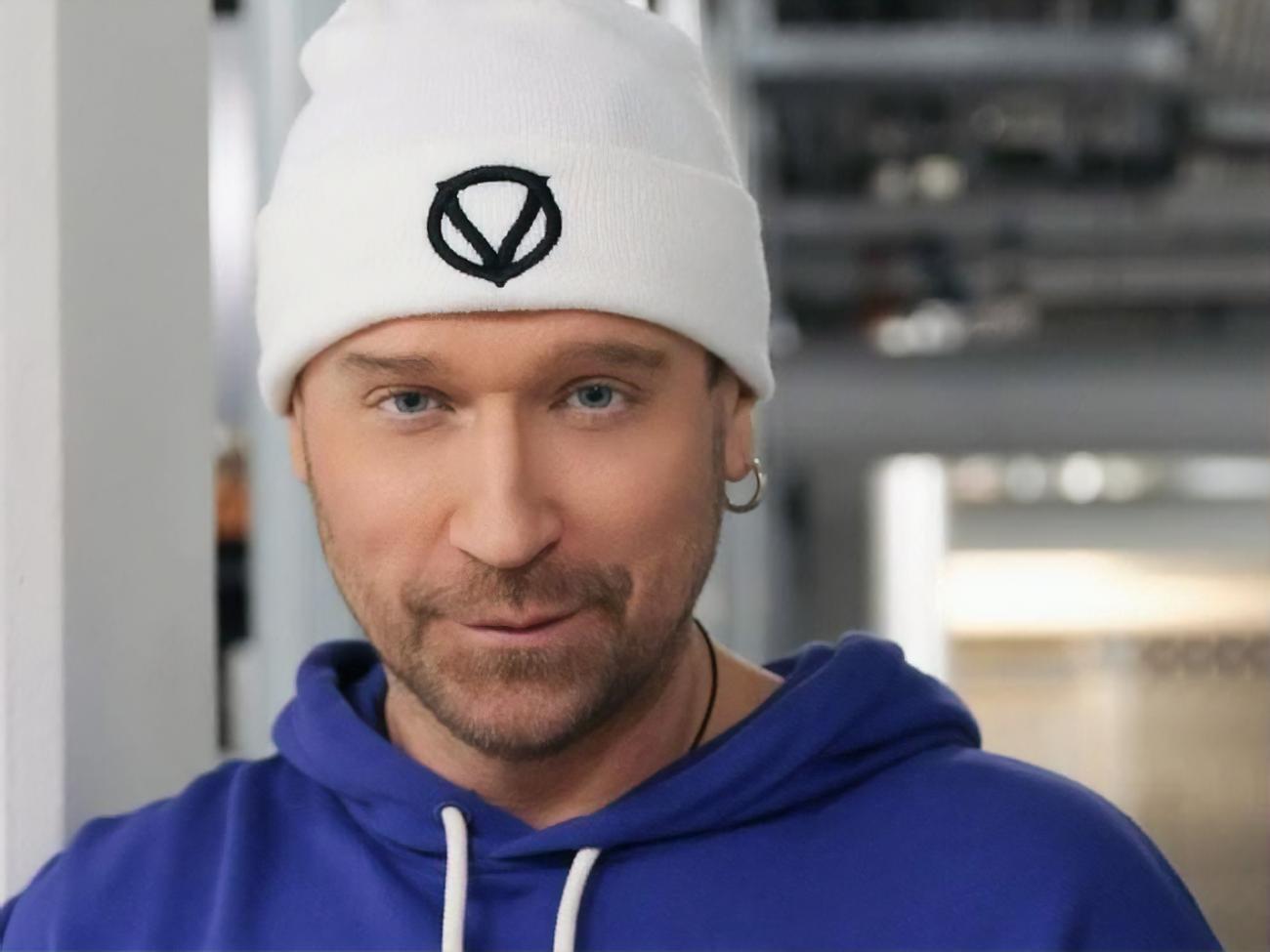 Після повномасштабного вторгнення РФ в Україну Винник переїхав у Німеччину