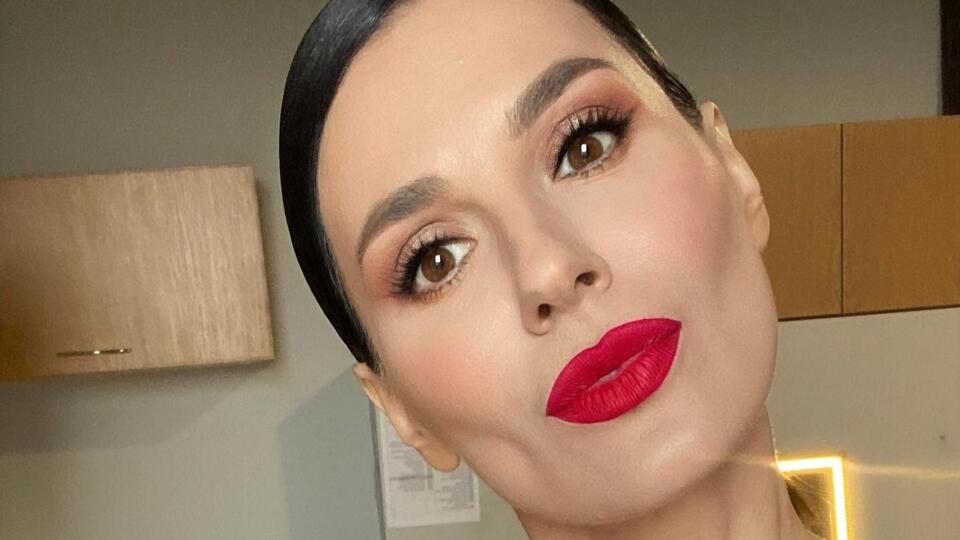 Ефросинина: Почему-то сейчас особое удовольствие – носить украинскую одежду!