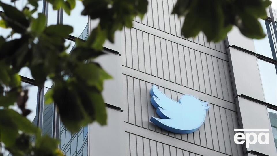 Twitter почав повертати відібрані значки верифікації акаунта