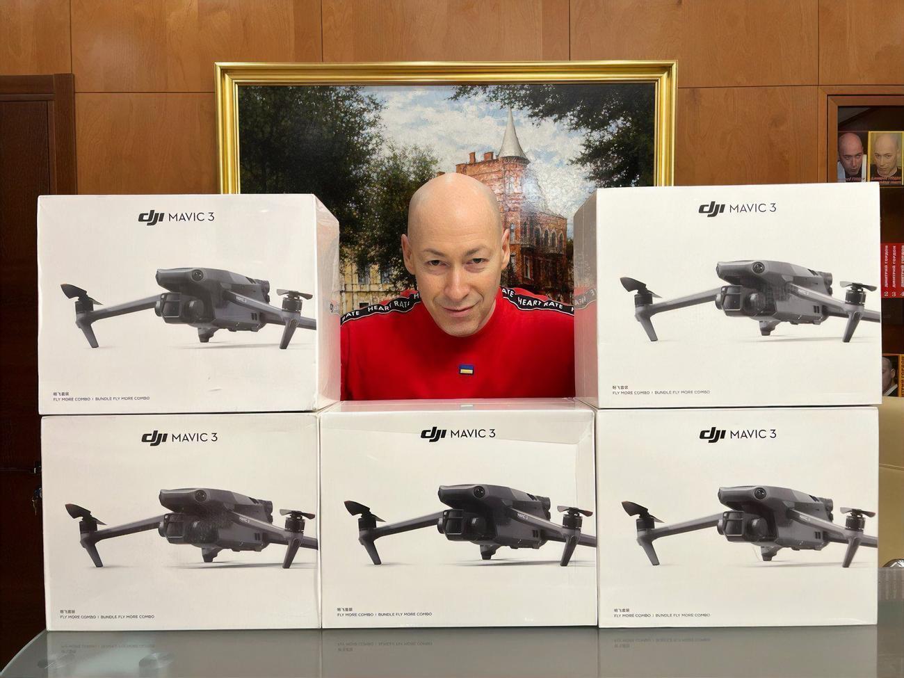 Гордон рассказал, что передает дроны конкретным бригадам, о нуждах которых сообщает куратор от Генштаба ВСУ