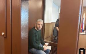 Поліцейський попросив у суду вибачення і поблажливості