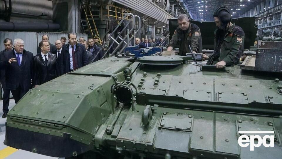 Виробництво танків у Росії буксує через брак підшипників