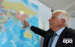 Боррель напомнил, что "нельзя ставить на одну доску агрессора и его жертву"