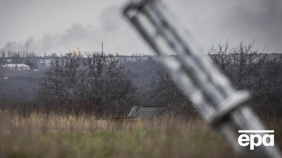 Бахмут є вдало розміщеною природною фортецею, зазначив Сирський