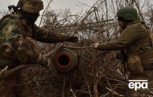 Винагороду у розмірі 100 тис. грн, як і раніше, одержують військовослужбовці, які виконують бойові завдання безпосередньо на передньому краї, зазначив Сирський