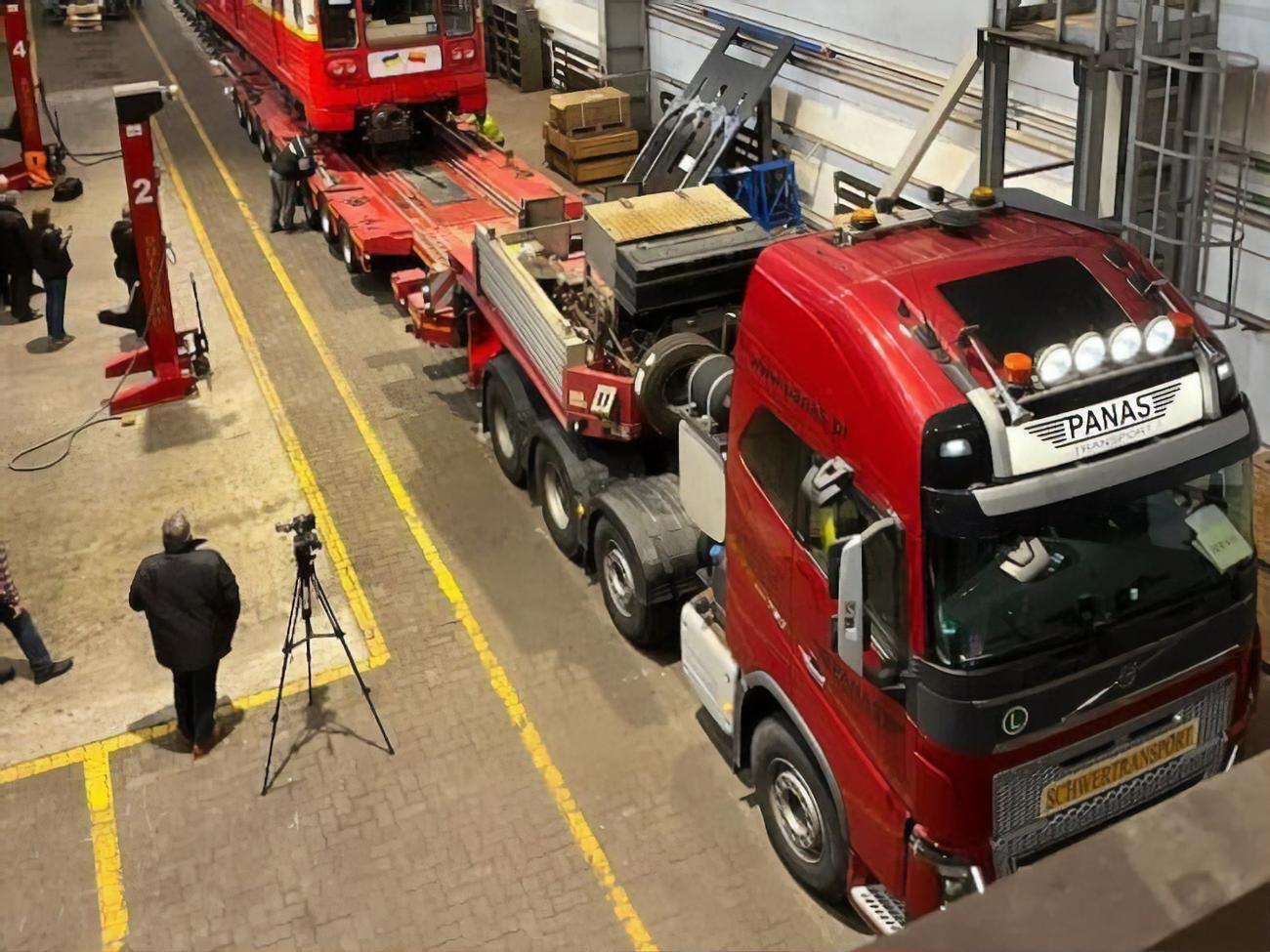 К транспортировке практически готовы шесть вагонов, отметил Кличко