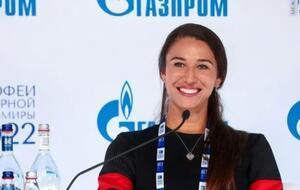 Дяченко стверджує, що її не пустили на борт через російський паспорт