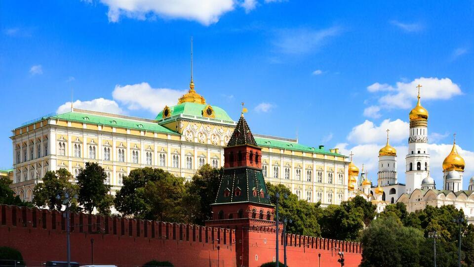 Журналісти встановили особи десятків російських розвідників, які працювали під дипломатичним прикриттям