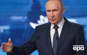 Публично российские власти делают жесткие заявления относительно выписанного Путину ордера в Гаагу, но в Кремле тревожно, утверждают СМИ