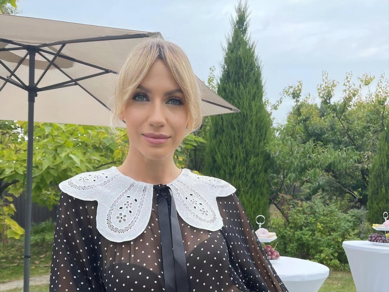 Нікітюк для змивання макіяжу використовує гідрофільну олію